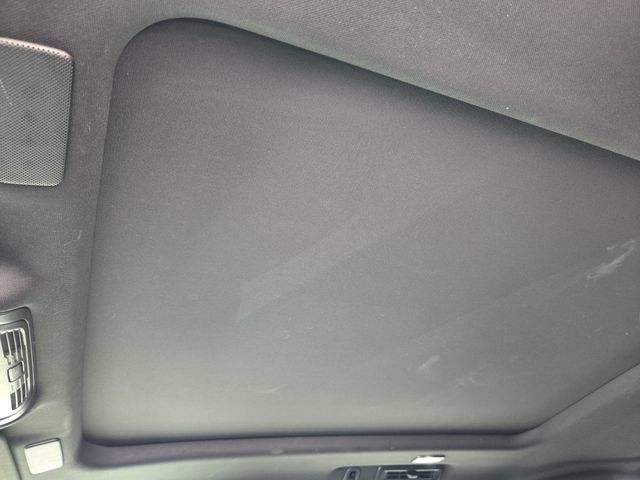 Used 2021 Cadillac Escalade Premium Luxury RWD image 24