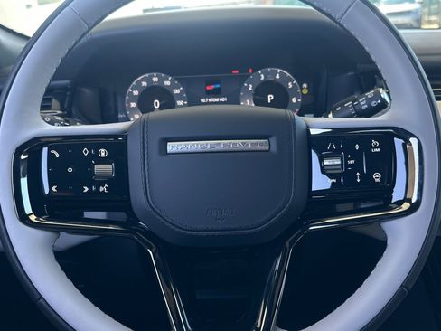 New 2026 Land Rover Range Rover Velar Dynamic SE image 23