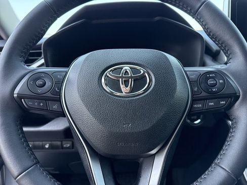 Used 2025 Toyota RAV4 XLE Premium w/ Weather Package AWD/4WD image 23