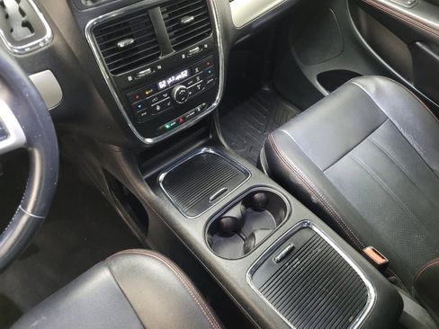 Used 2019 Dodge Grand Caravan GT FWD image 26
