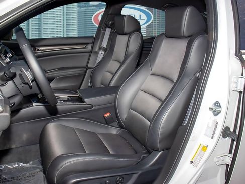 Certified 2022 Honda Accord Sport image 17