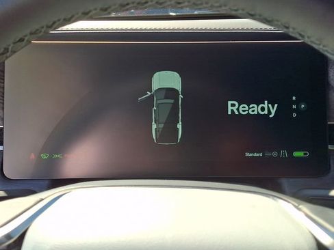 Used 2025 Rivian R1S Adventure AWD/4WD image 15