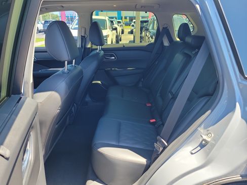 Certified 2024 Nissan Rogue Platinum w/ Platinum Premium Package FWD image 15