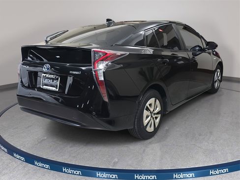 Used 2018 Toyota Prius Four image 6