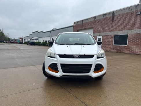 Used 2014 Ford Escape S FWD image 2