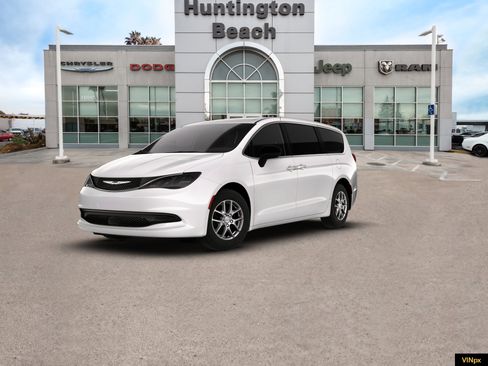 New 2026 Chrysler Voyager LX image 1