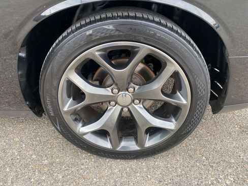 Used 2015 Dodge Challenger R/T Plus image 30