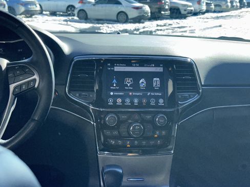 Used 2022 Jeep Grand Cherokee Limited w/ Tech Group image 30