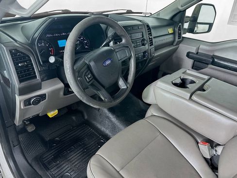 Used 2019 Ford F250 XL image 29