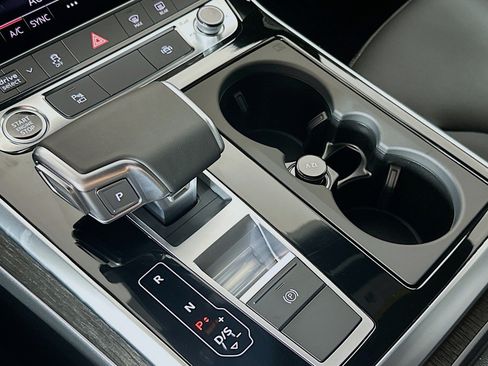 New 2026 Audi Q8 Premium AWD/4WD image 7