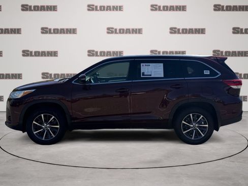 Used 2018 Toyota Highlander XLE AWD/4WD image 2
