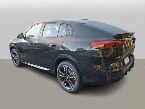 New 2026 BMW X2 xDrive28i w/ Technology Package AWD/4WD image 4
