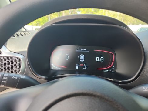 Used 2024 Kia Soul LX image 9