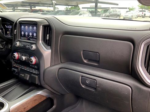 Used 2020 GMC Sierra 1500 Denali w/ Denali Ultimate Package AWD/4WD image 18