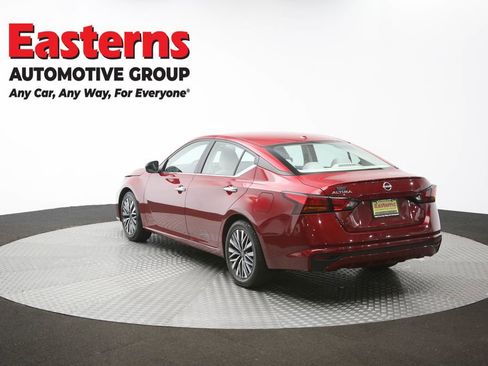 Used 2025 Nissan Altima 2.5 SV FWD image 64
