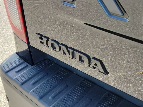 Used 2025 Honda Ridgeline Black Edition image 5