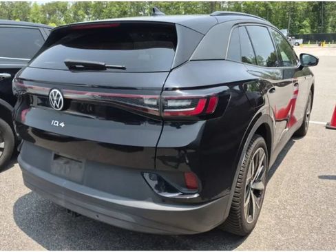 Used 2023 Volkswagen ID.4 Pro S AWD/4WD image 3