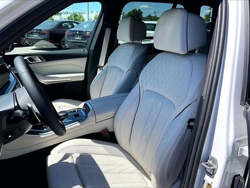 New 2026 BMW X5 xDrive50e w/ M Sport Package AWD/4WD image 7