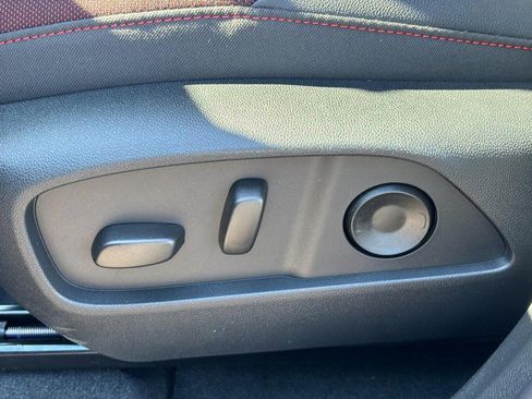 New 2026 Chevrolet Equinox RS w/ LPO, Floor Liner Package image 10