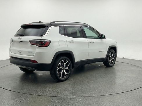 Used 2025 Jeep Compass Limited AWD/4WD image 9