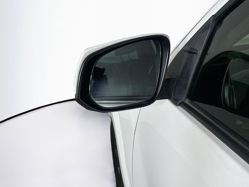 Used 2020 Toyota Tacoma SR5 image 16