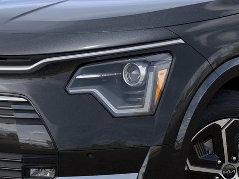New 2026 Kia Niro FWD image 10