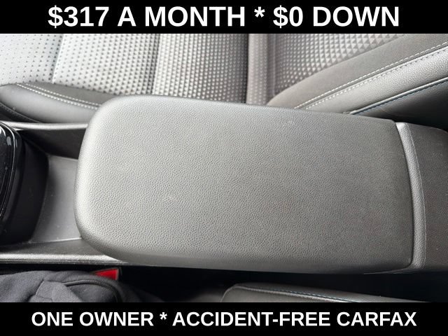 Used 2025 Chevrolet Trax LT FWD image 24
