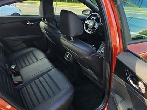 Used 2020 Kia Forte GT w/ GT2 Package image 11