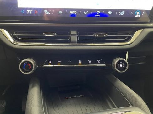 New 2026 Chevrolet Equinox EV RS AWD/4WD image 7