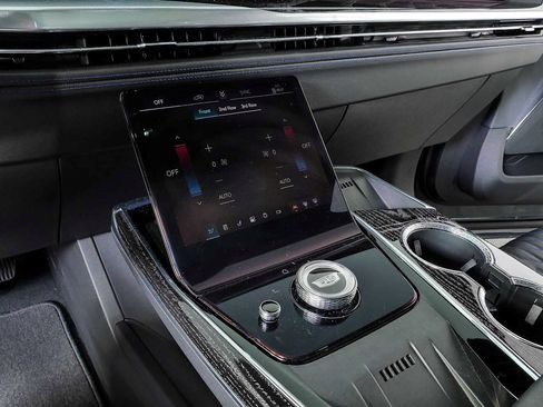 Certified 2025 Cadillac Escalade IQ Sport 1 AWD/4WD image 16