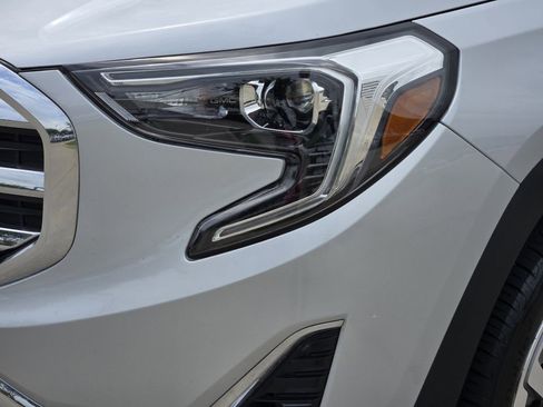 Used 2020 GMC Terrain SLT w/ Preferred Package image 15