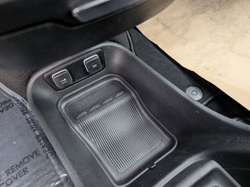 Used 2020 Chrysler Pacifica Touring-L w/ Advanced Safetytec Group image 32