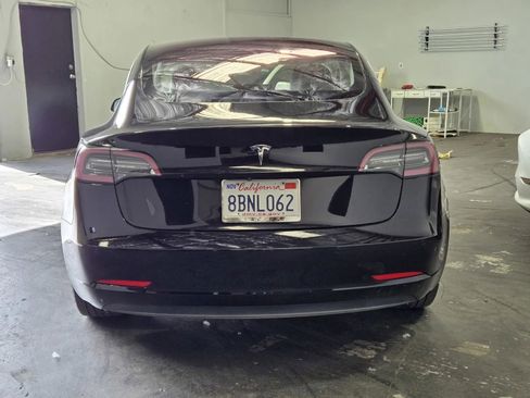 Used 2017 Tesla Model 3 Long Range RWD image 3