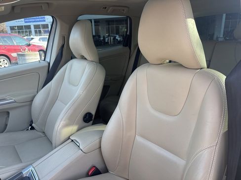 Used 2015 Volvo XC60 T6 image 22