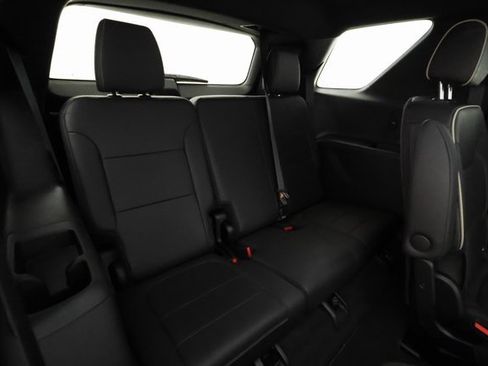 Used 2022 Chevrolet Traverse Premier image 23