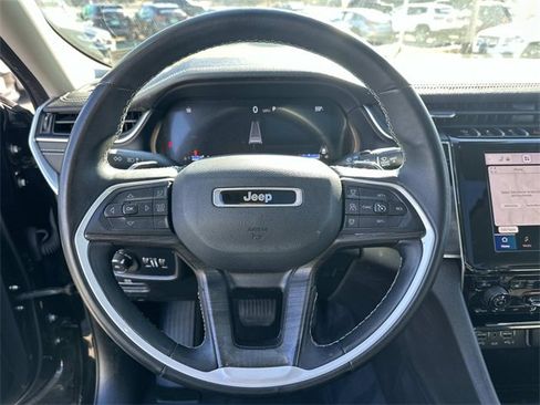 Certified 2022 Jeep Grand Cherokee Limited image 25