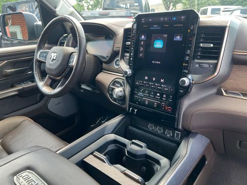 Used 2025 RAM 1500 Limited AWD/4WD image 22