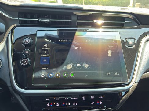 Used 2023 Chevrolet Bolt EUV Premier w/ Sun & Sound Package FWD image 30