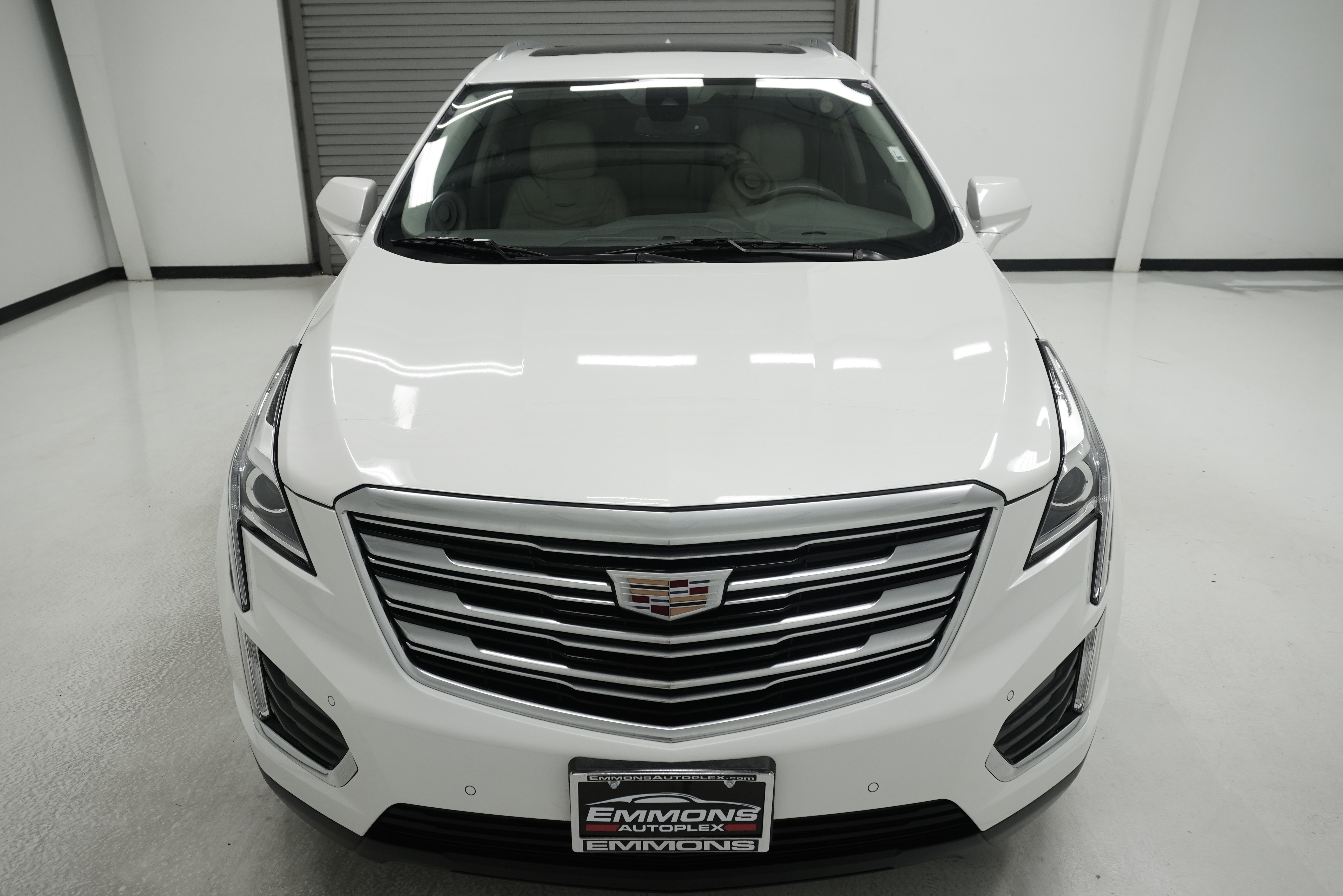 Used 2019 Cadillac XT5 Luxury FWD image 2