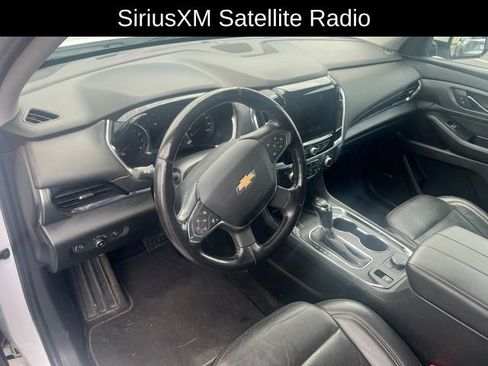 Used 2018 Chevrolet Traverse Premier AWD/4WD image 17