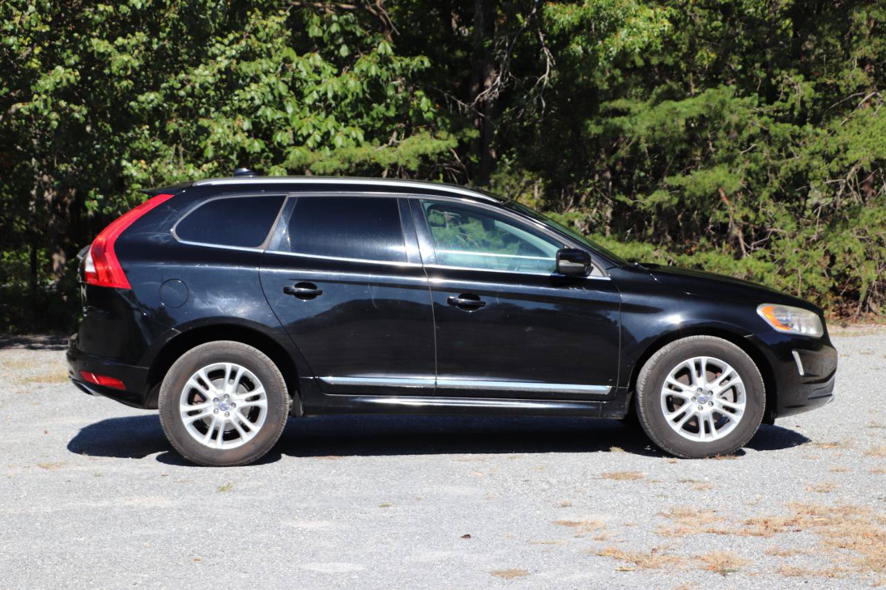 Used 2015 Volvo XC60 T6 AWD/4WD image 2