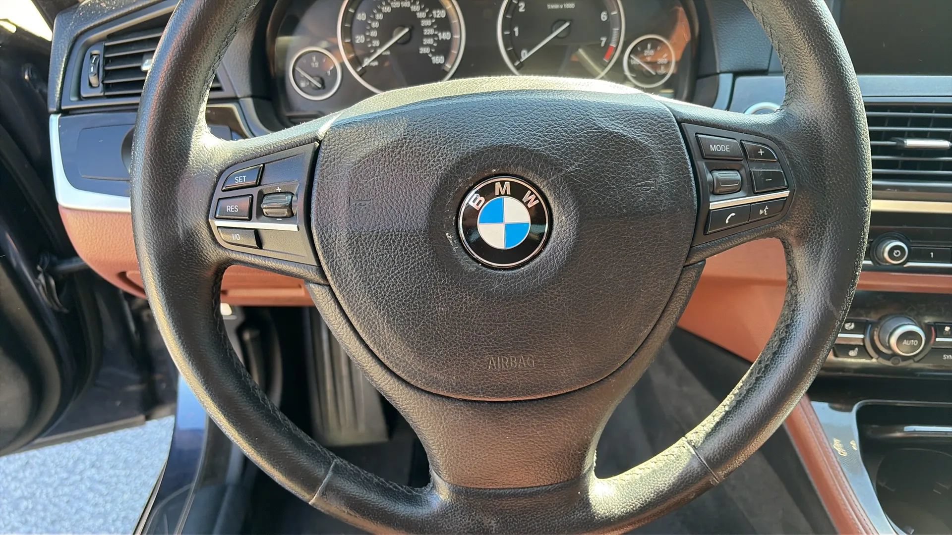 Used 2014 BMW 528i xDrive Sedan AWD/4WD image 13