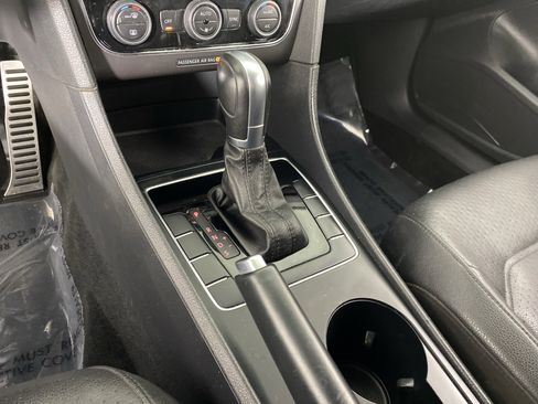 Used 2017 Volkswagen Passat 1.8T R-Line image 28