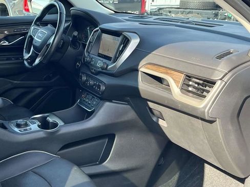 Used 2020 GMC Terrain Denali w/ Denali Premium Package image 25