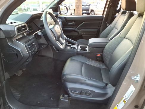 Certified 2026 Toyota Tacoma TRD Off-Road w/ TRD Off Road Premium Package AWD/4WD image 15