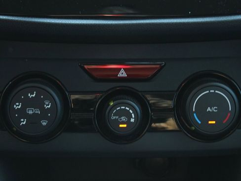 Used 2017 Subaru Impreza 2.0i Premium image 20