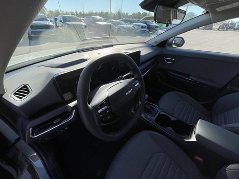 New 2025 Kia K4 EX image 9