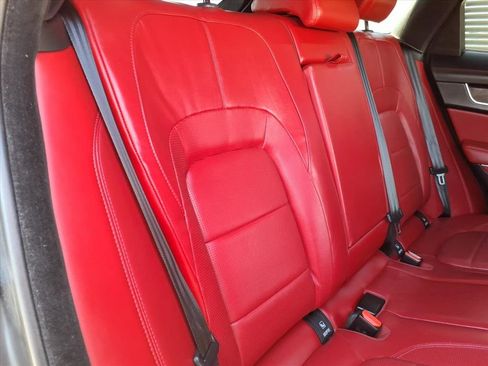 Used 2021 Jaguar F-PACE R-Dynamic S image 15