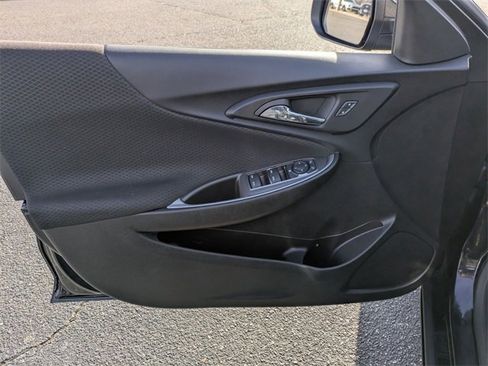 Used 2023 Chevrolet Malibu LT image 12