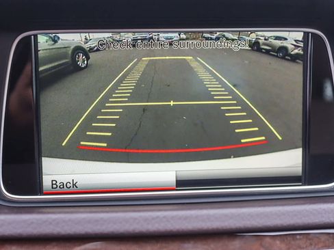 Used 2014 Mercedes-Benz E 350 4MATIC Sedan image 23